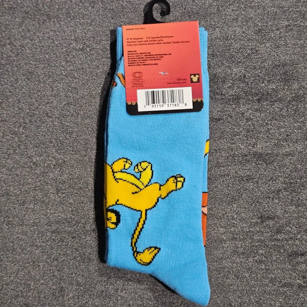 Disney The Lion King Men Blue Crew Socks Simba Pumbaa Shoe Size 6-12 NWT